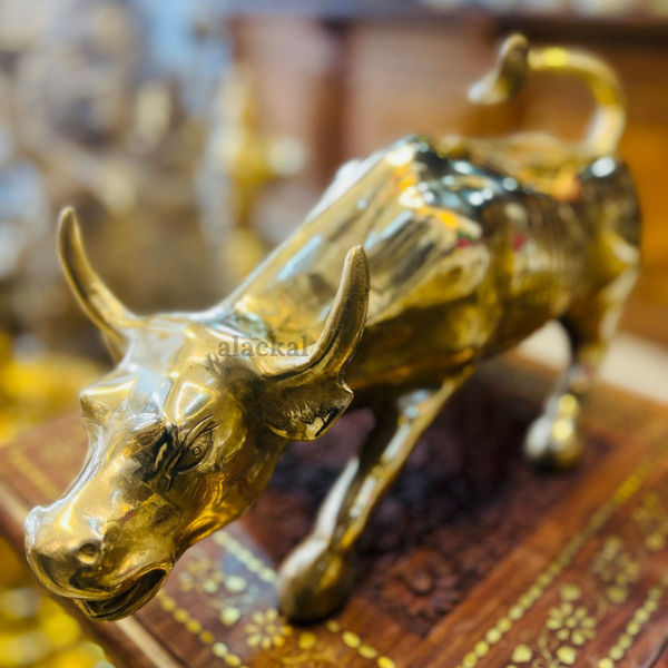 BRASS CHARGING BULL STATUE FOR HOME DECOR | WALL STREET NYC