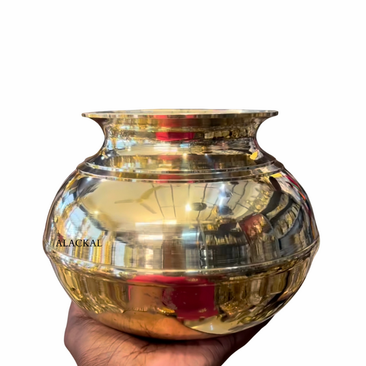 Handmade 1-litre bronze pot for water storage and table decor – Alackal Bell Metals Mannar