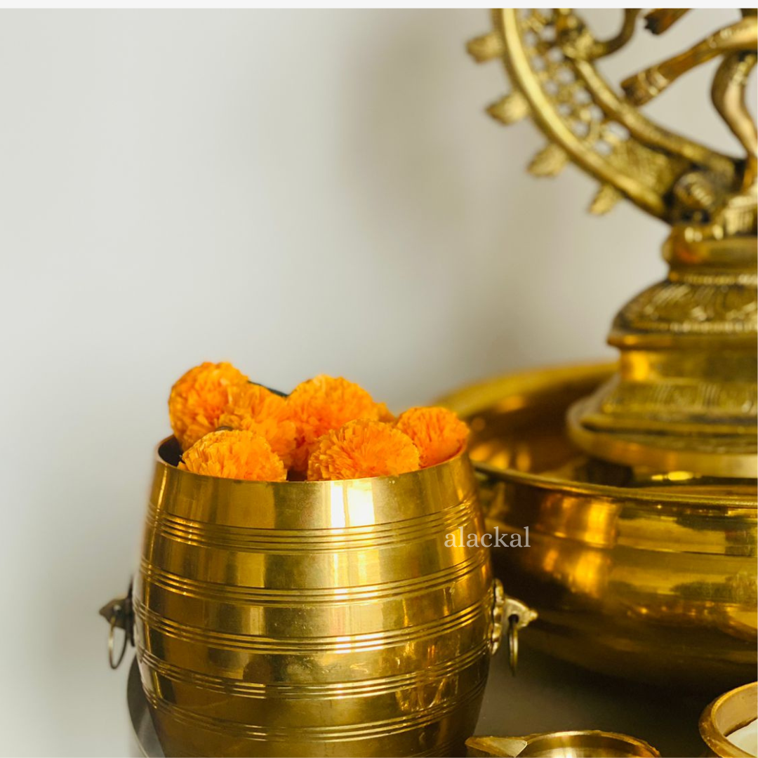 BRASS NIRAPARA ( FLOWER VASE )