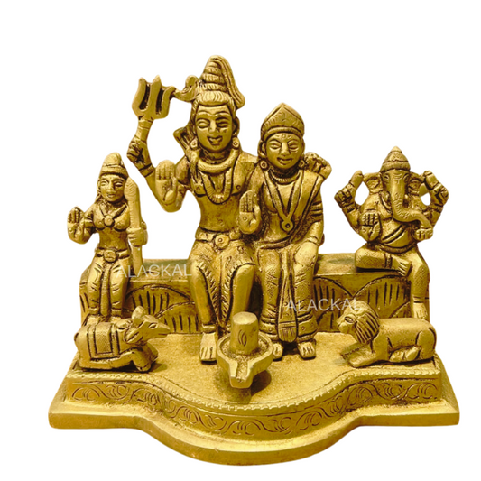 Brass Siva Kudumbam idol set – beautifully handcrafted Lord Shiva family statue with Parvati, Ganesha, and Murugan for pooja room, temple decor, home decor, Hindu rituals – Alackal Bell Metals Mannar
