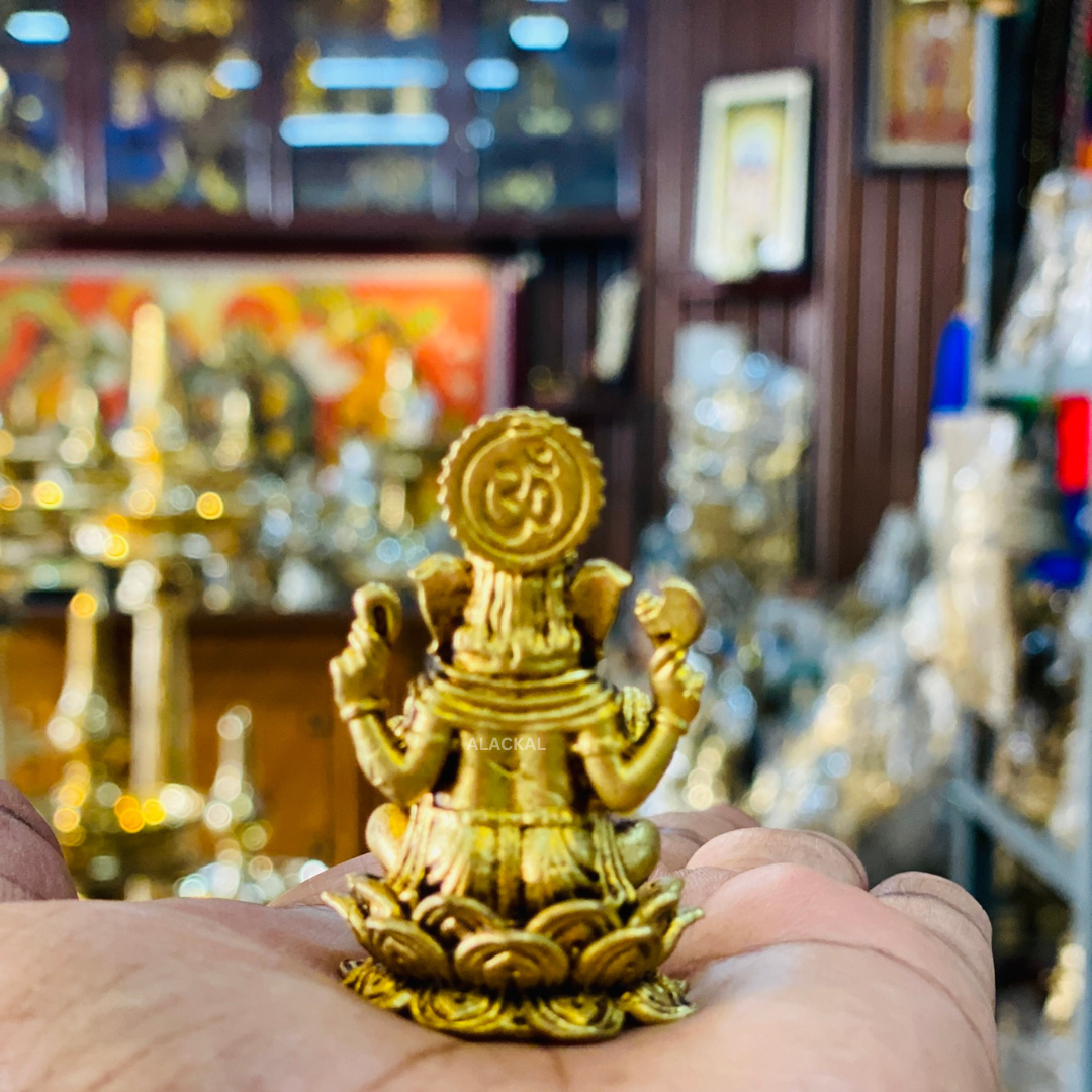 BRASS GANAPATHY IDOL MINIATURE FOR CAR DASHBOARD | RETURN GIFT | HOME DECOR