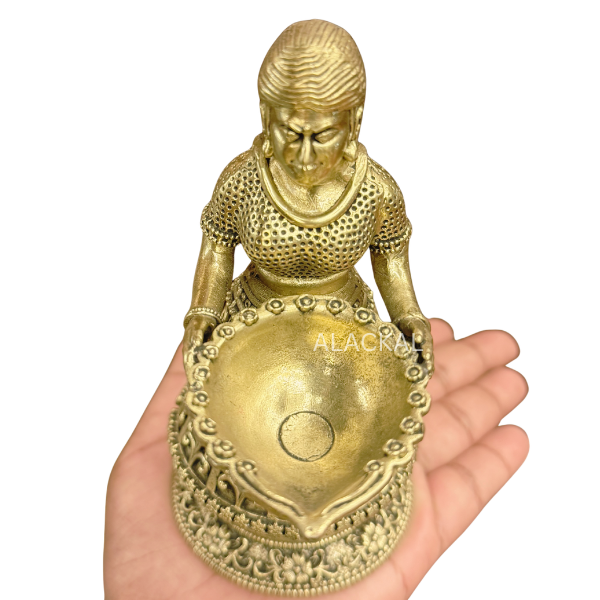 Premium brass Pavai Vilakku diya holder for Indian home decor and gifting in USA and Canada – handmade in Mannar Kerala