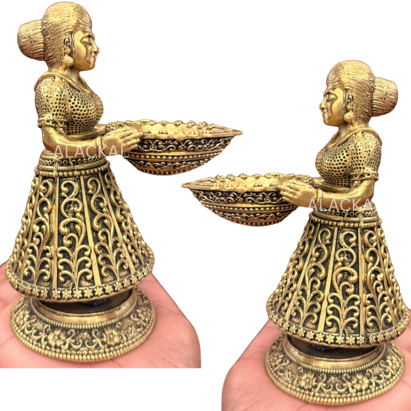 Traditional Kerala brass Pavai Vilakku lamp for modern home decor and table centerpiece USA – Alackal Bell Metals Mannar India