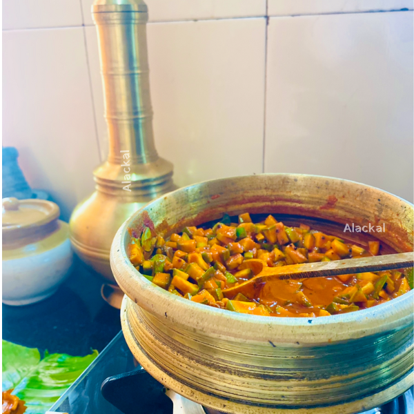 NAADAN OTTURULI MANNAR TRADITIONAL HANDMADE BRONZE COOKING URULI K naadan-otturuli-mannar-traditional-handmade-bronze-cooking-uruli-k