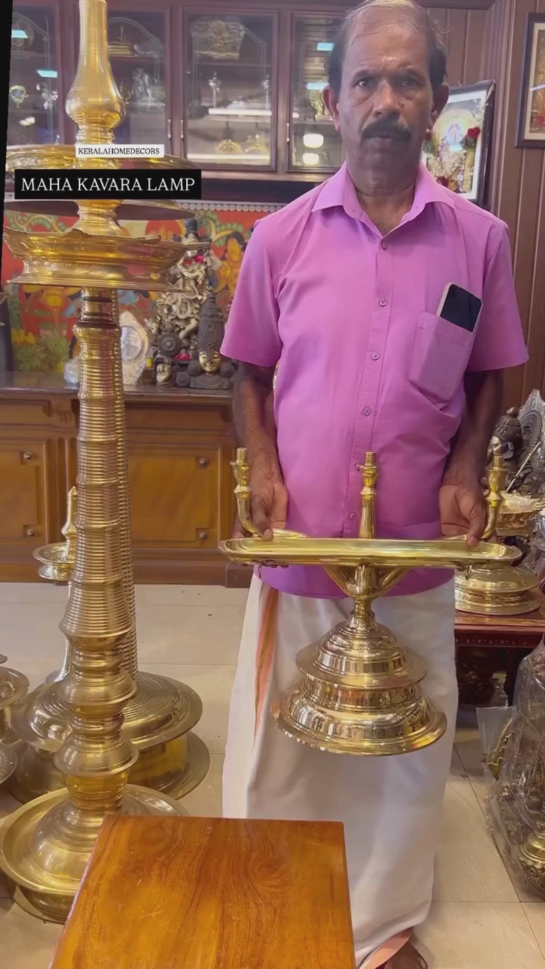 Handmade Kerala Bronze Maha Kavaravilakku – Combination of Kavaravilakku, Paathivilakku, Thookkuvilakku – Alackal Bell Metals Mannar.Temple Lighting with Maha Kavaravilakku During Deeparadhana – Kerala Temple Décor